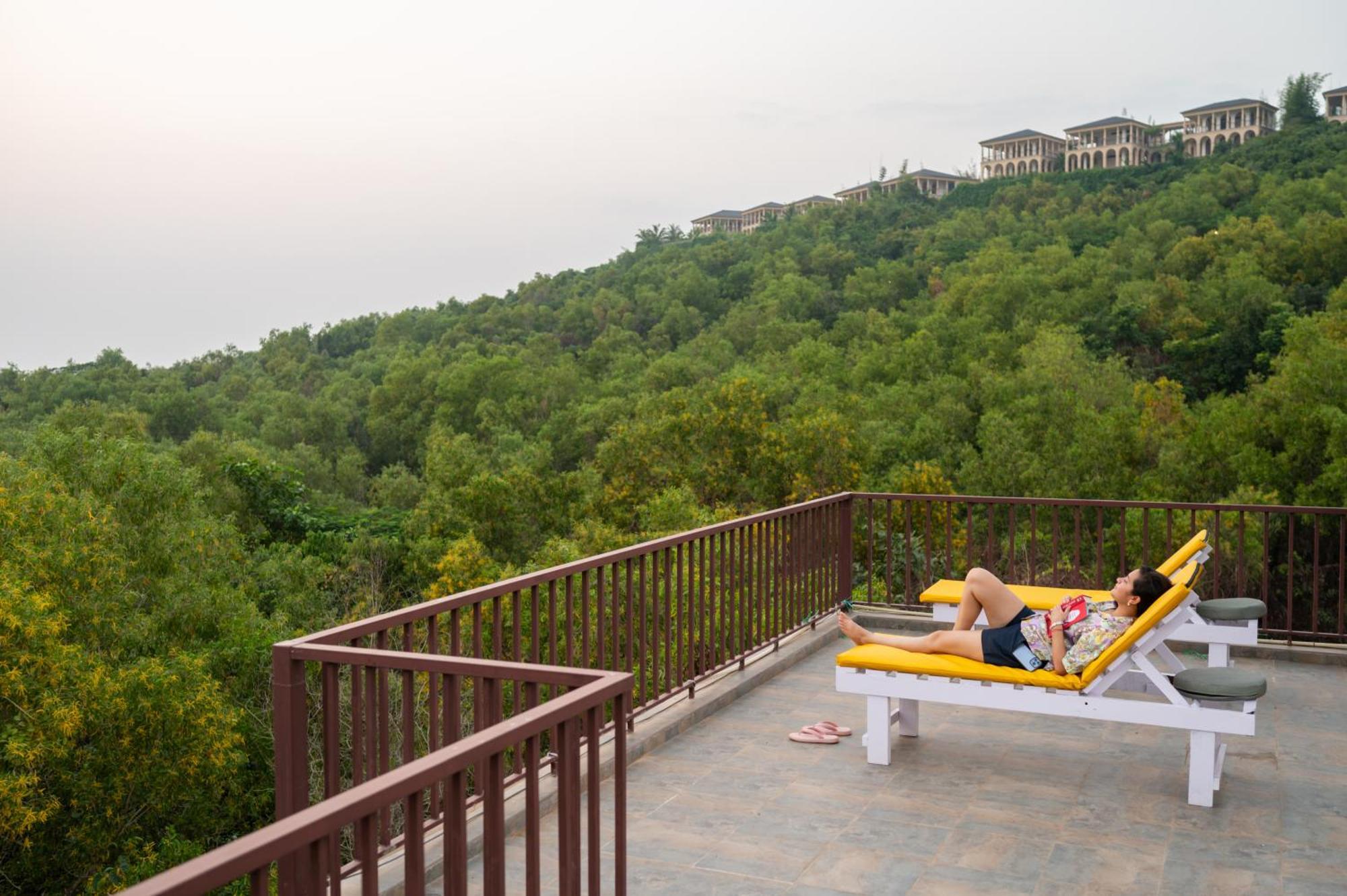 Locomo Boutique, Morjim - Stay Work Eat 외부 사진