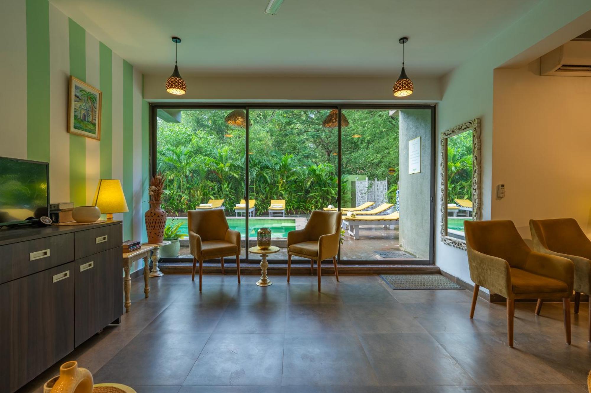Locomo Boutique, Morjim - Stay Work Eat 외부 사진