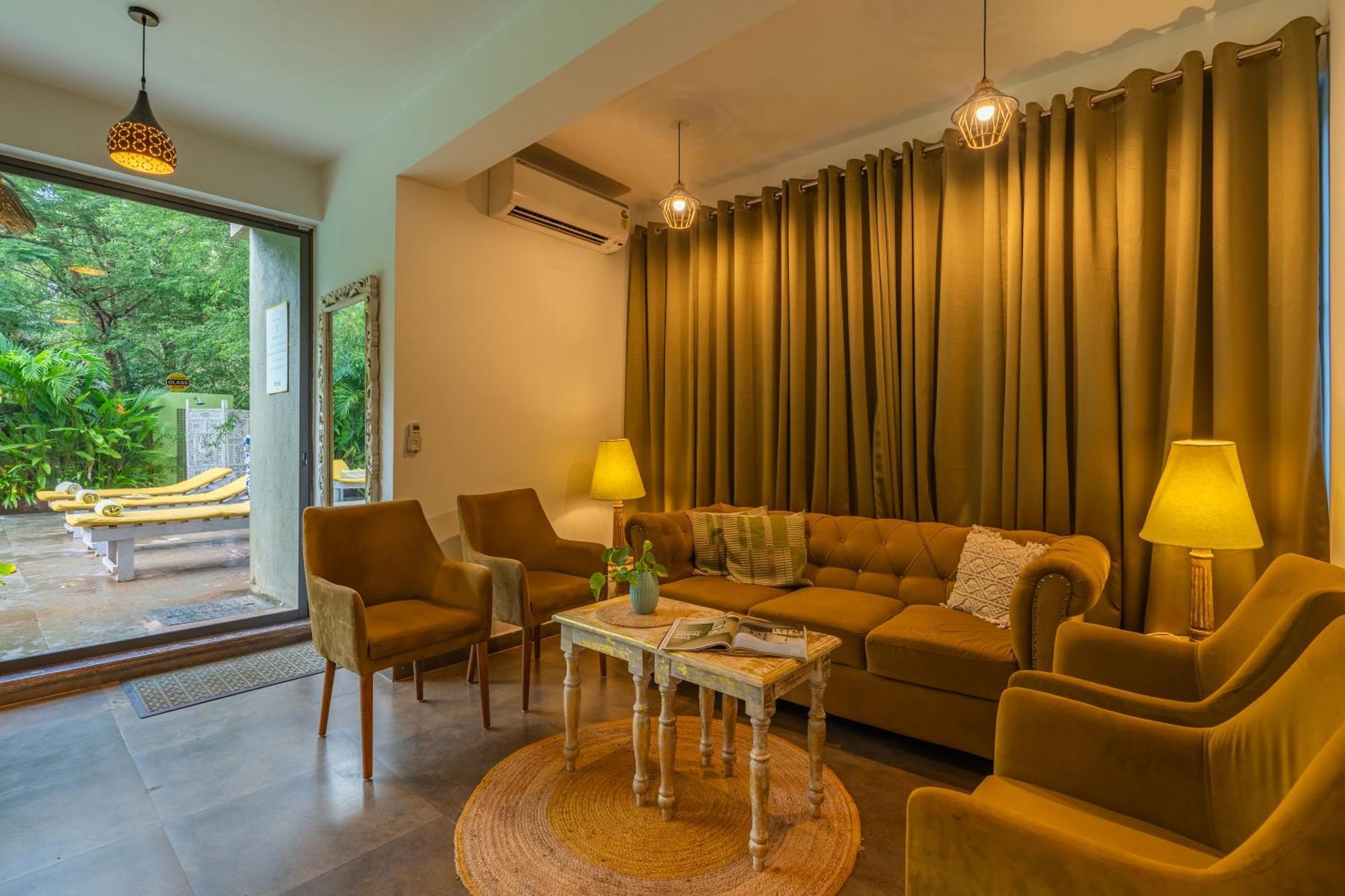 Locomo Boutique, Morjim - Stay Work Eat 외부 사진