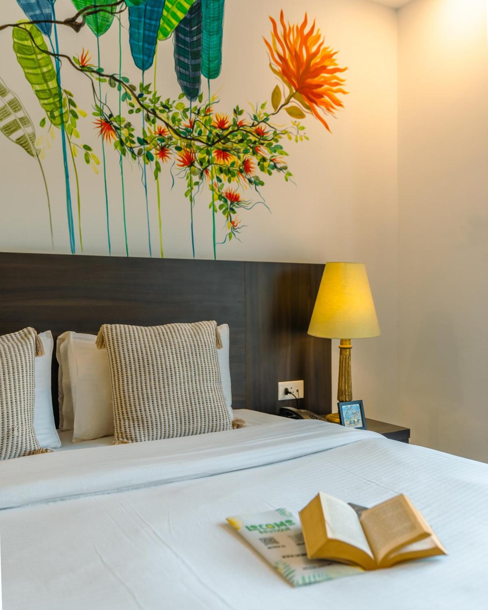 Locomo Boutique, Morjim - Stay Work Eat 외부 사진